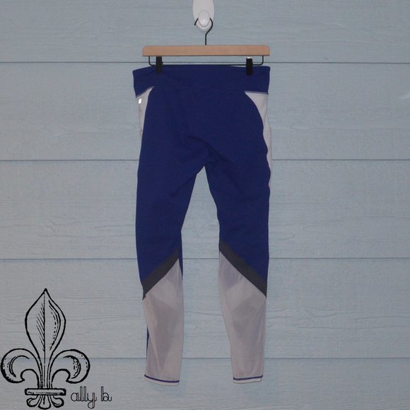 💎Fabletics color block legging w/pocket💎 - Picture 3 of 8